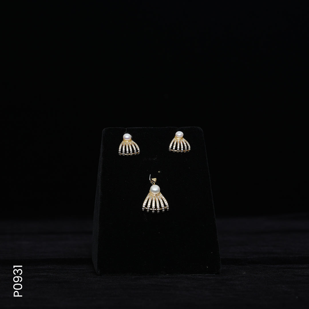 ALLOY GOLD PLATED PEARL TOP+PENDENT SET WITH CZ (P0931)