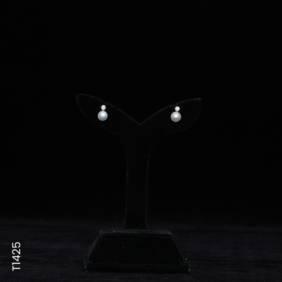 SILVER PEARL TOP WITH CZ (T1425)