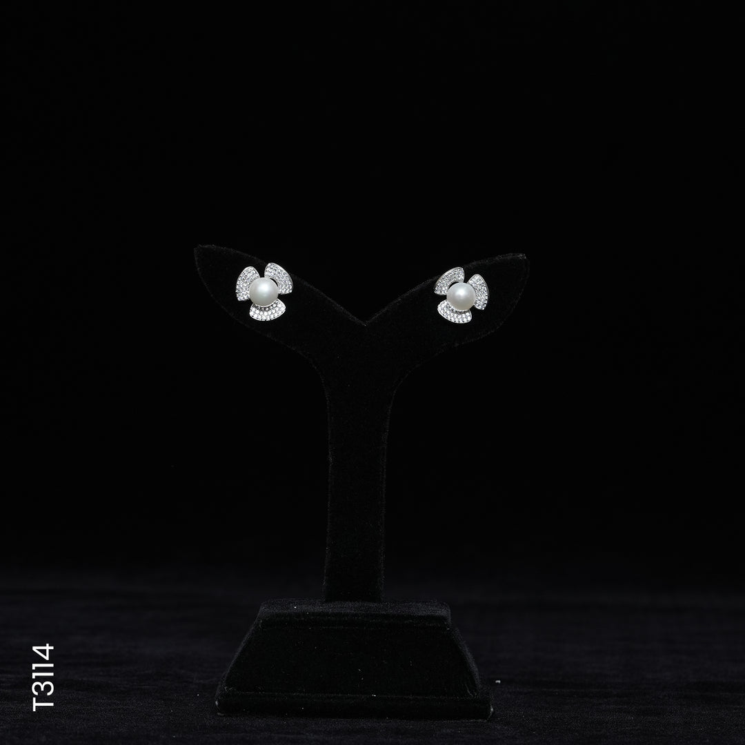 SILVER PEARL TOP WITH CZ (T3114)