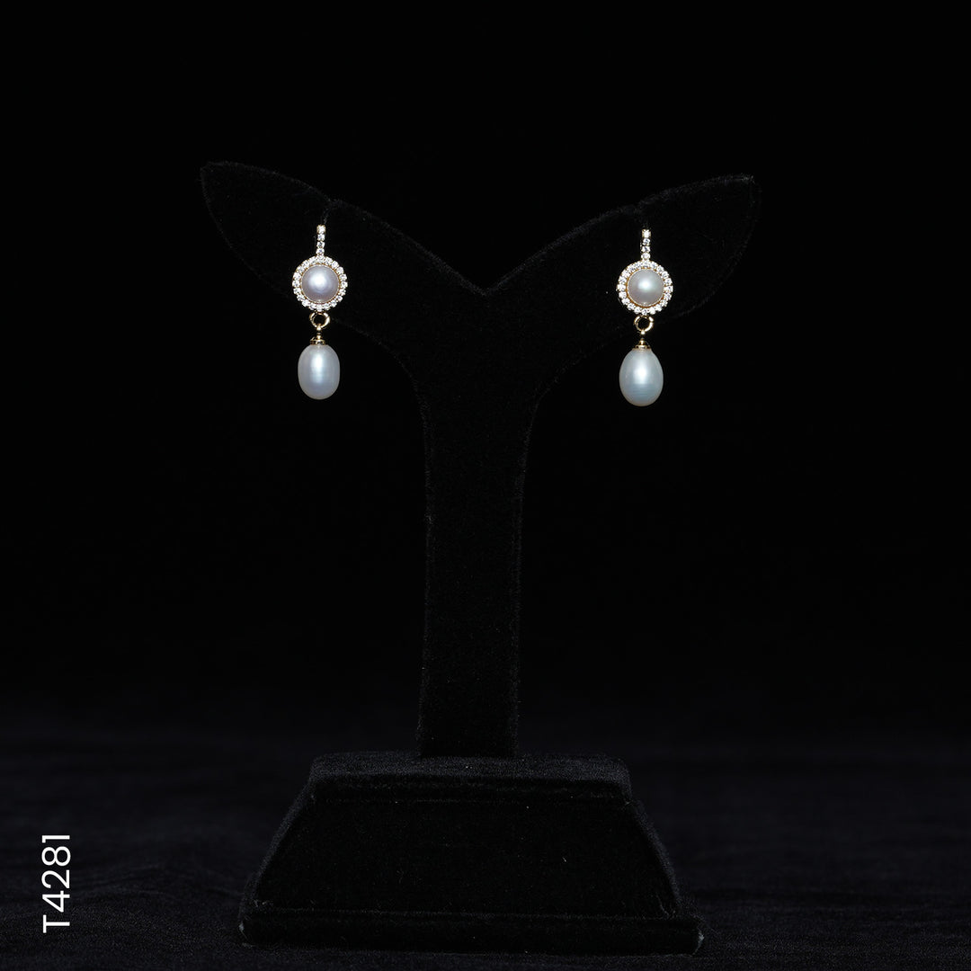 ALLOY GOLD PLATED PEARL HANGING WITH CZ (T4281)