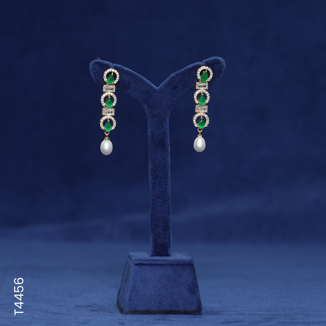 ALLOY GOLD PLATED PEARL HANGING WITH GREEN COLOUR STONE, CZ & PEARLS (T4456)