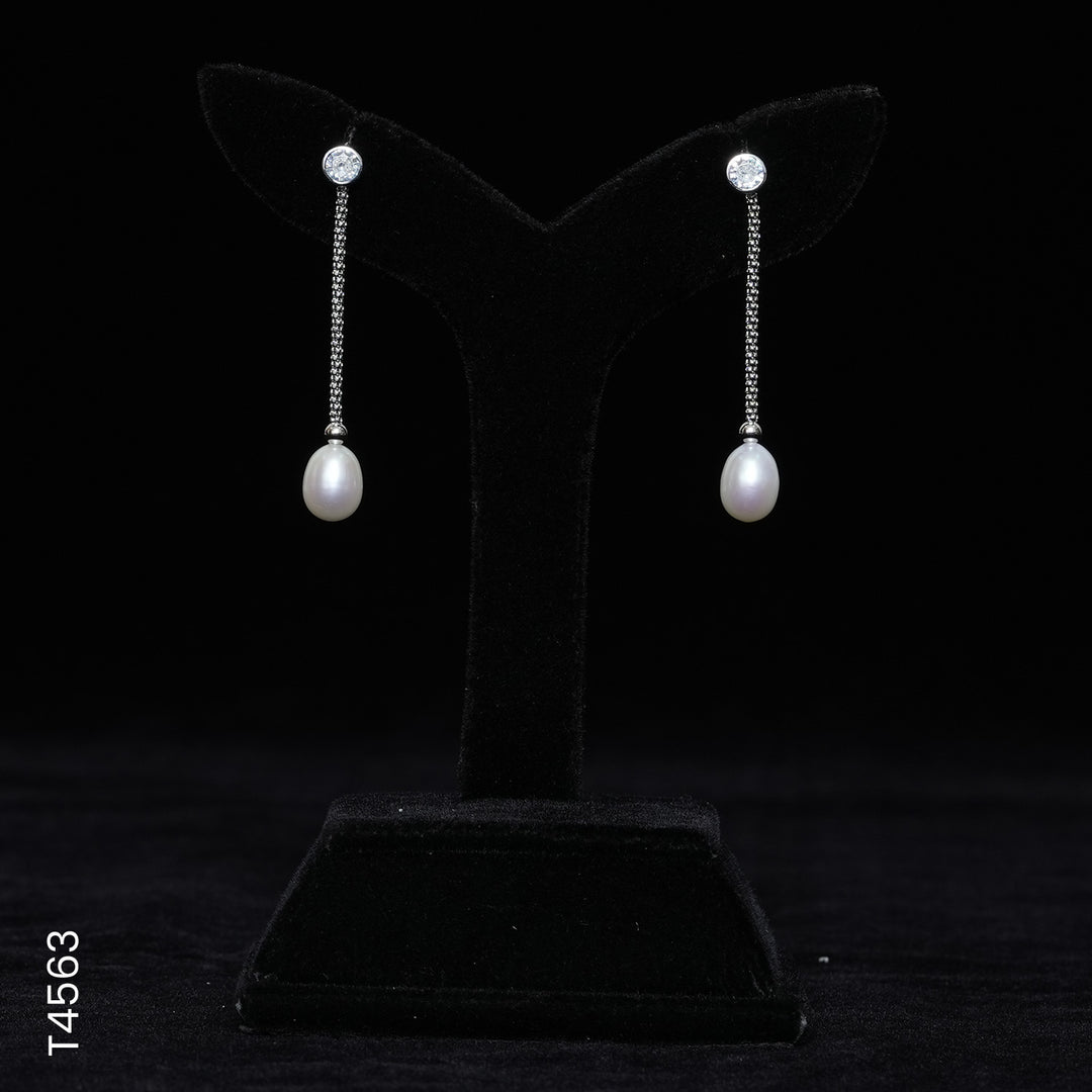 SILVER PEARL HANGING WITH CZ (T4563)