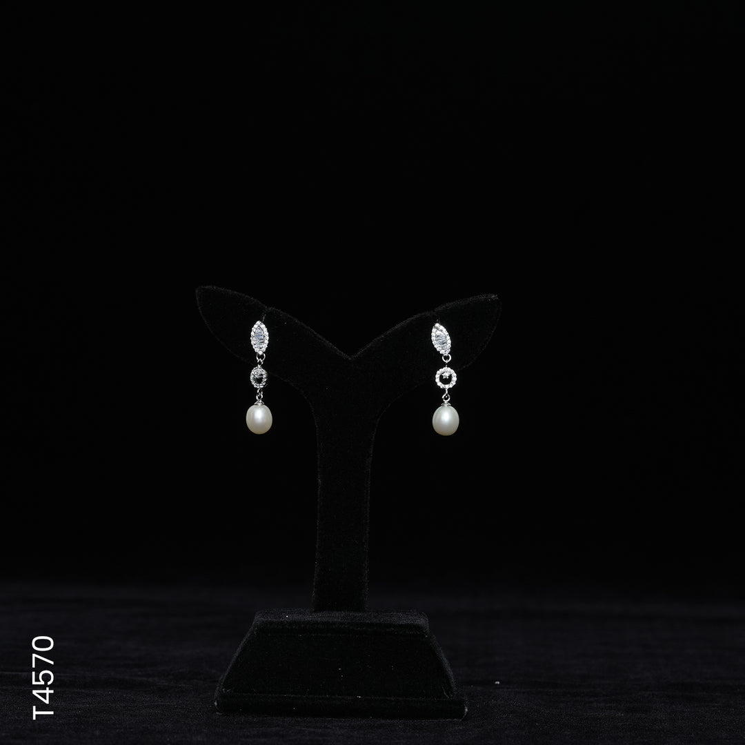 SILVER PEARL HANGING WITH CZ (T4570)