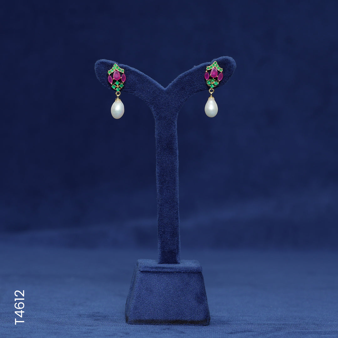 ALLOY GOLD PLATED PEARL HANGING WITH RED & GREEN COLOUR STONE & PEARLS (T4612)