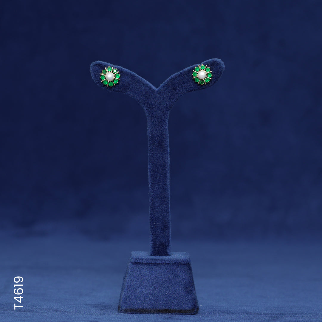 ALLOY GOLD PLATED PEARL TOP WITH GREEN COLOUR STONE & PEARLS (T4619)