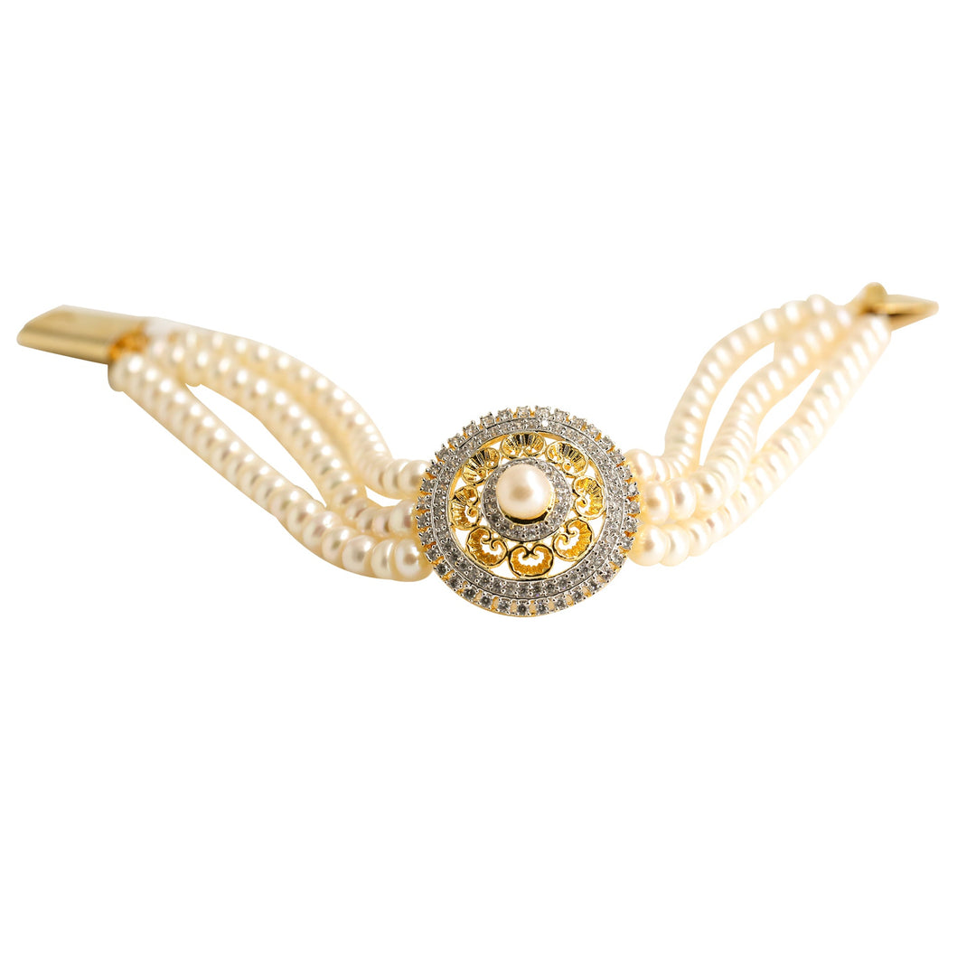Three line white Pearl bracelet with broch - PB061