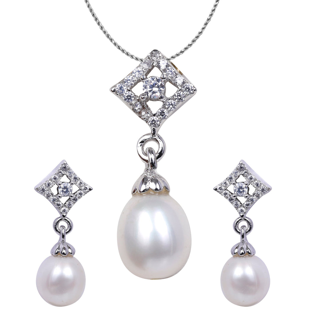 pearl top with pendent in hanging P0532